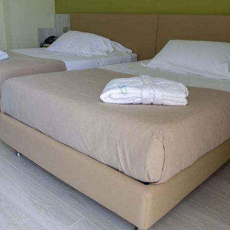 Hotel San Crispino Morrovalle Zewnętrze zdjęcie