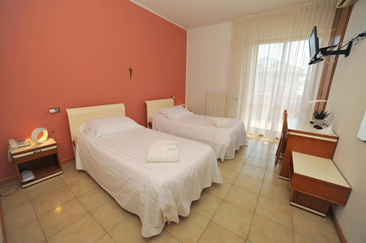 Hotel San Crispino Morrovalle Zewnętrze zdjęcie