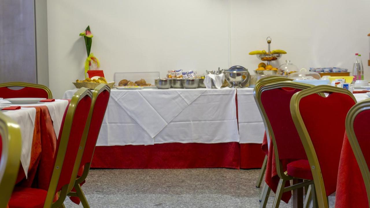 Hotel San Crispino Morrovalle Zewnętrze zdjęcie